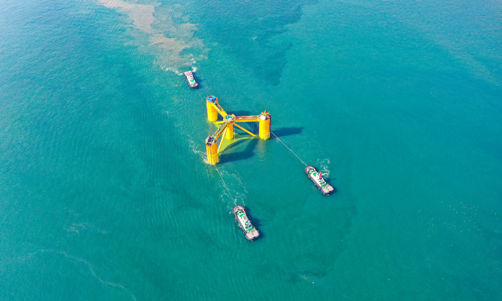 “海油观澜号”是目前世界上最深最远，同时也是全球首个给海上油气田供电、海域环境最恶劣的半潜式深远海风电平台，在单位兆瓦投资、单位兆瓦用钢量、单台浮式风机容量等多个指标上，处于国际先进水平。