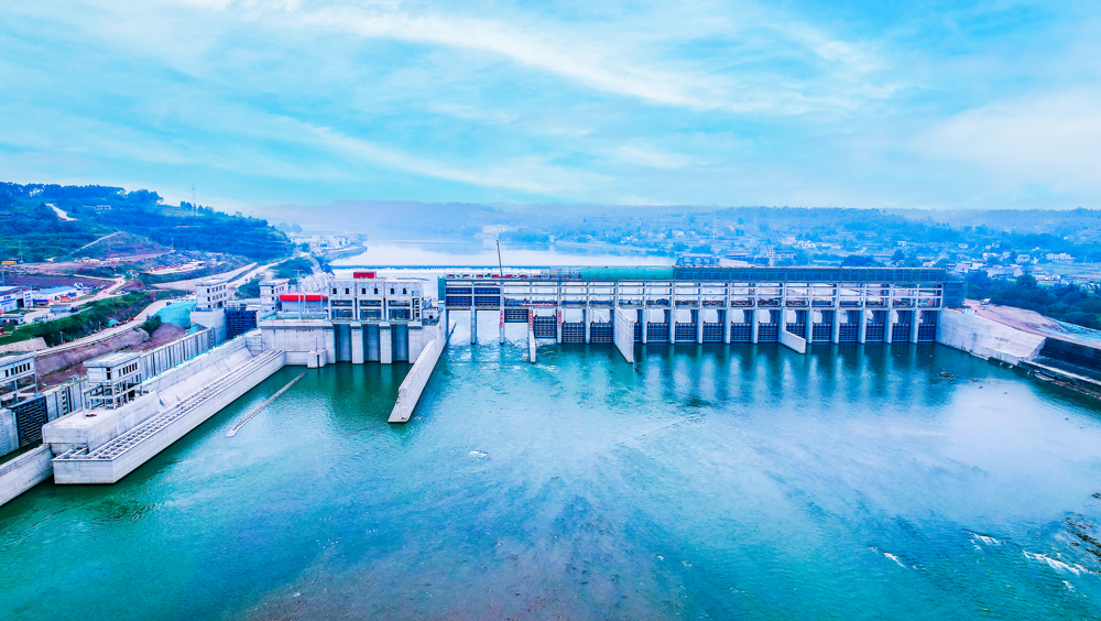 近日，中交集团所属一航局承建的重庆双江航电枢纽船闸工程顺利通过交工验收。