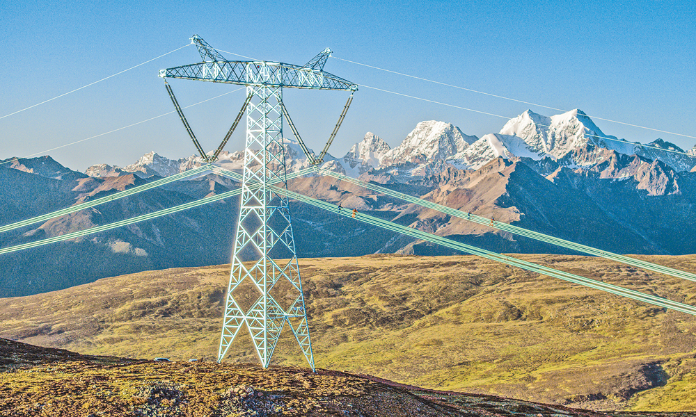 7月1日，国网四川电力送变电建设有限公司工作人员在海拔4979米的金上—湖北±800千伏特高压直流工程海拔最高塔位开展复验工作。该工程是我国“西电东送”大动脉之一，也是目前世界上海拔最高的特高压直流输电工程。该工程线路全长1901千米，建成后年输送电量可达400亿千瓦时。图为验收人员走线检查导线。