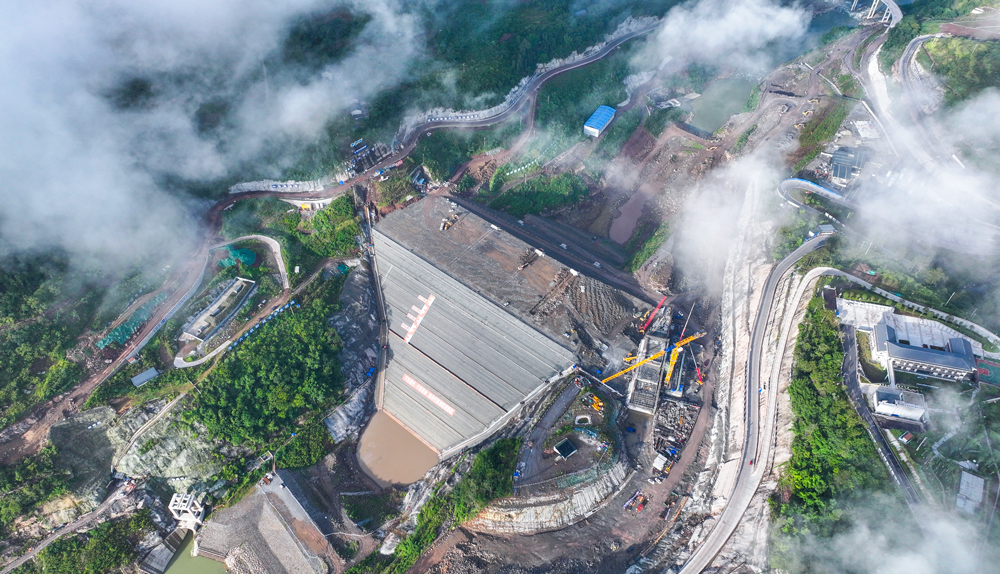 近日拍摄的重庆藻渡水库项目建设现场。