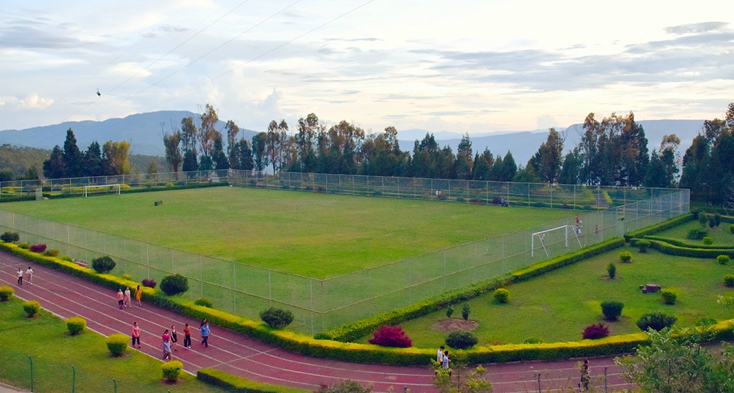 凉山矿业拉拉铜矿生态修复示范工程。